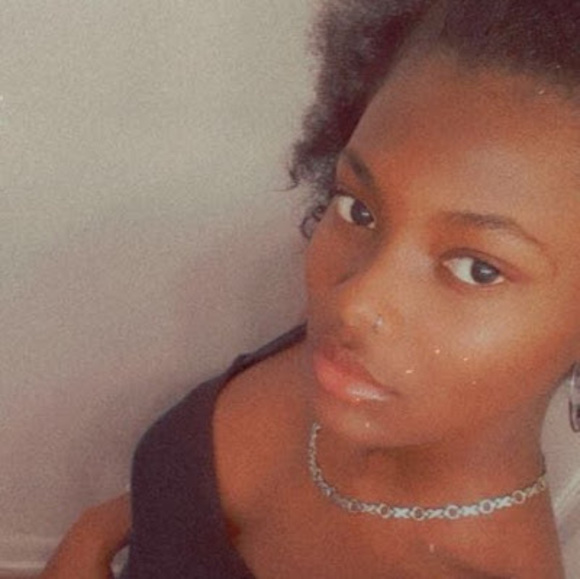 Meet your Posher, Rayann - Picture 1 of 1